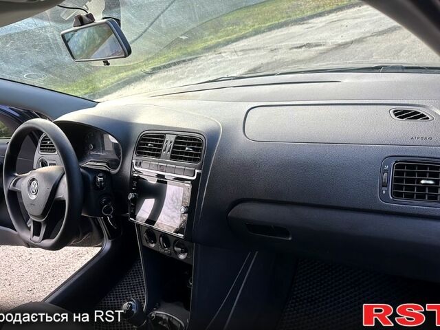 Сірий Фольксваген Поло, об'ємом двигуна 1.6 л та пробігом 83 тис. км за 8900 $, фото 5 на Automoto.ua