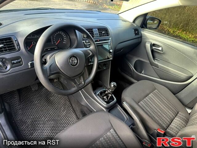 Сірий Фольксваген Поло, об'ємом двигуна 1.6 л та пробігом 83 тис. км за 8900 $, фото 8 на Automoto.ua