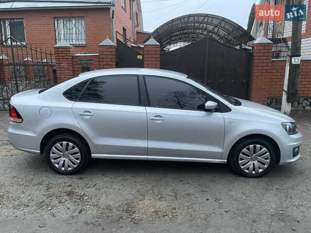 Сірий Фольксваген Поло, об'ємом двигуна 1.4 л та пробігом 115 тис. км за 10600 $, фото 6 на Automoto.ua