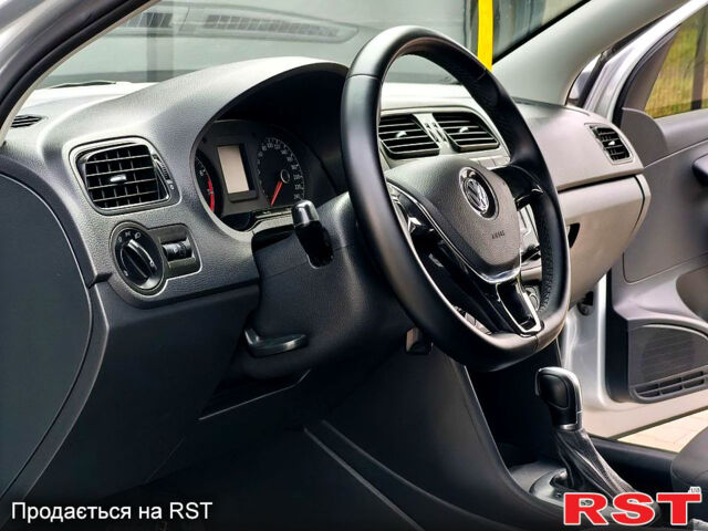 Сірий Фольксваген Поло, об'ємом двигуна 1.6 л та пробігом 89 тис. км за 10800 $, фото 7 на Automoto.ua