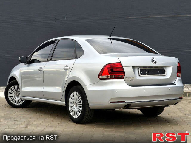 Сірий Фольксваген Поло, об'ємом двигуна 1.6 л та пробігом 89 тис. км за 10800 $, фото 5 на Automoto.ua