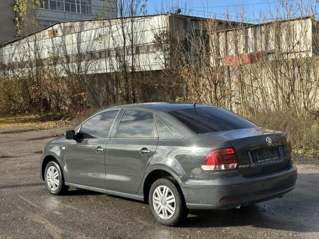 Серый Фольксваген Поло, объемом двигателя 1.6 л и пробегом 83 тыс. км за 8900 $, фото 6 на Automoto.ua