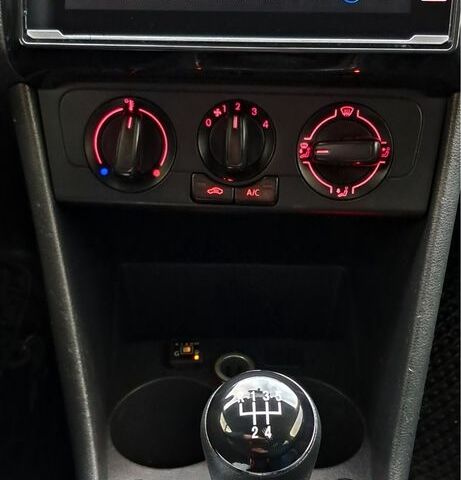 Серый Фольксваген Поло, объемом двигателя 1.6 л и пробегом 83 тыс. км за 8900 $, фото 14 на Automoto.ua