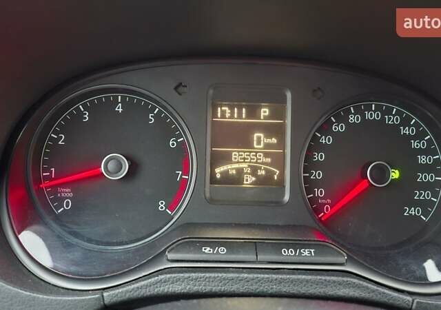 Серый Фольксваген Поло, объемом двигателя 1.4 л и пробегом 82 тыс. км за 10000 $, фото 9 на Automoto.ua