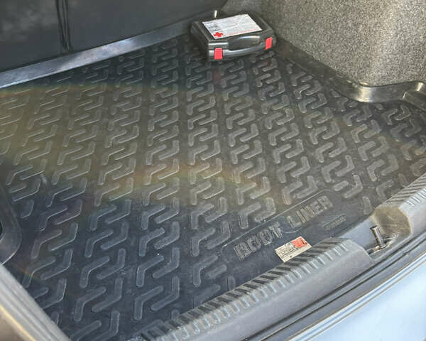 Серый Фольксваген Поло, объемом двигателя 1.4 л и пробегом 64 тыс. км за 11000 $, фото 14 на Automoto.ua