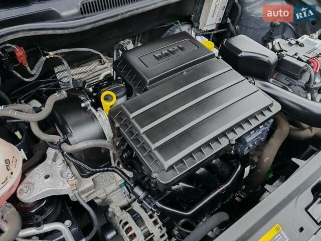 Сірий Фольксваген Поло, об'ємом двигуна 1.6 л та пробігом 143 тис. км за 8850 $, фото 9 на Automoto.ua