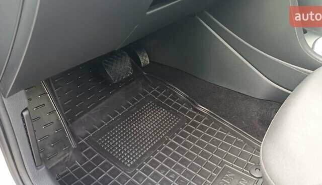 Серый Фольксваген Поло, объемом двигателя 1.4 л и пробегом 152 тыс. км за 10200 $, фото 32 на Automoto.ua