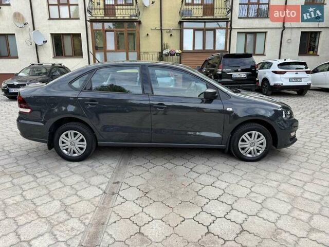 Серый Фольксваген Поло, объемом двигателя 1.6 л и пробегом 160 тыс. км за 8650 $, фото 3 на Automoto.ua