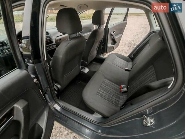 Сірий Фольксваген Поло, об'ємом двигуна 1.6 л та пробігом 143 тис. км за 8850 $, фото 21 на Automoto.ua