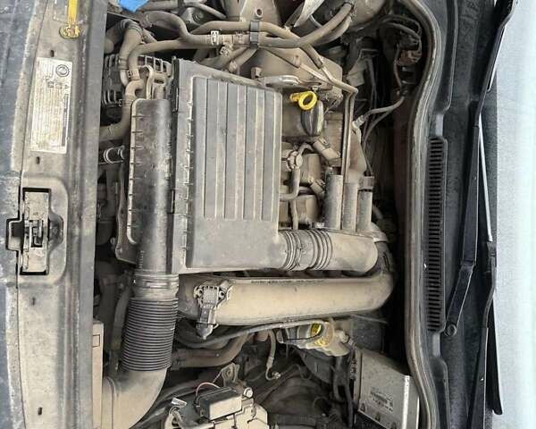 Сірий Фольксваген Поло, об'ємом двигуна 1.4 л та пробігом 207 тис. км за 8200 $, фото 7 на Automoto.ua