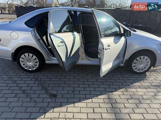 Сірий Фольксваген Поло, об'ємом двигуна 1.4 л та пробігом 207 тис. км за 8200 $, фото 5 на Automoto.ua