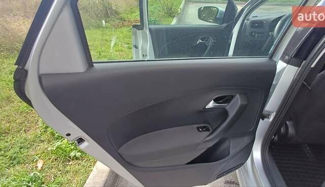 Серый Фольксваген Поло, объемом двигателя 1.4 л и пробегом 152 тыс. км за 10200 $, фото 27 на Automoto.ua