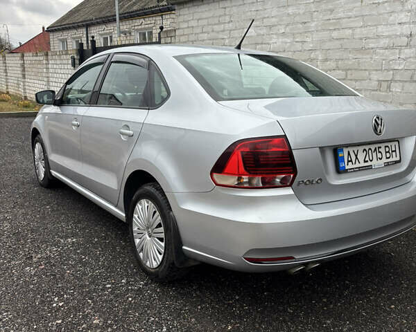 Серый Фольксваген Поло, объемом двигателя 1.4 л и пробегом 64 тыс. км за 11000 $, фото 1 на Automoto.ua