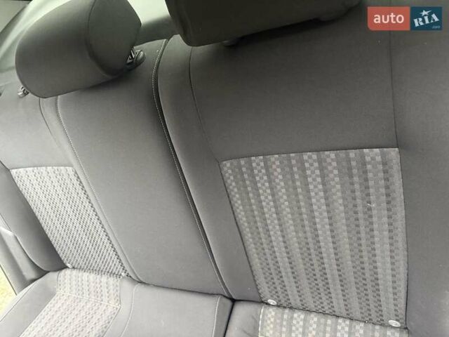 Сірий Фольксваген Поло, об'ємом двигуна 1.4 л та пробігом 207 тис. км за 8200 $, фото 11 на Automoto.ua