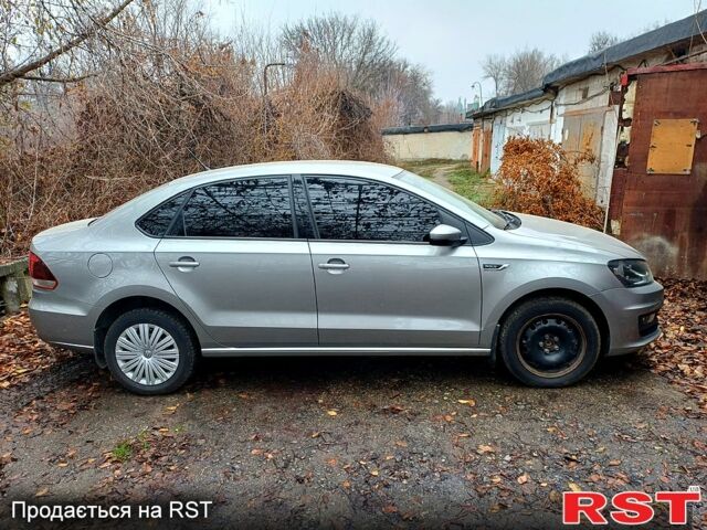 Сірий Фольксваген Поло, об'ємом двигуна 1.4 л та пробігом 68 тис. км за 12000 $, фото 9 на Automoto.ua