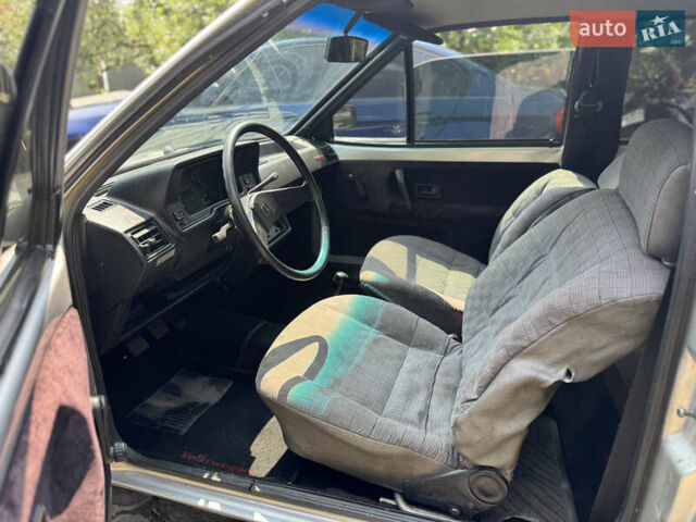 Серый Фольксваген Поло, объемом двигателя 1.3 л и пробегом 170 тыс. км за 900 $, фото 6 на Automoto.ua