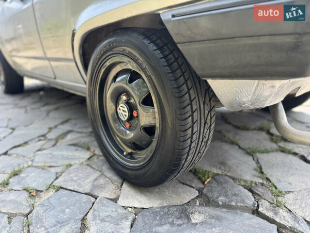 Серый Фольксваген Поло, объемом двигателя 1.3 л и пробегом 170 тыс. км за 900 $, фото 11 на Automoto.ua