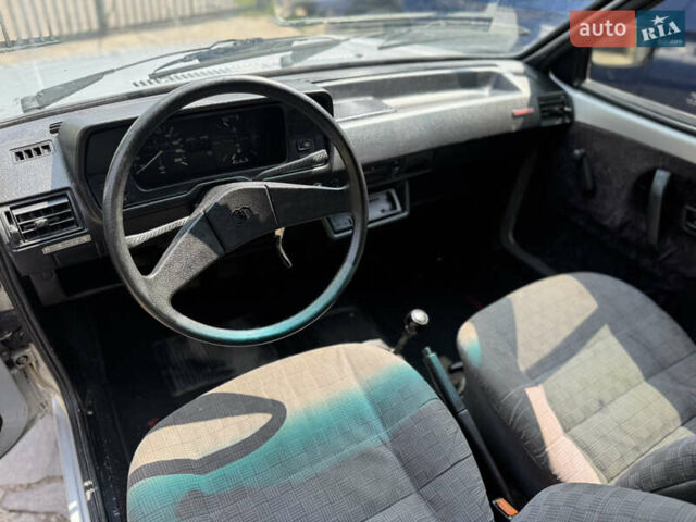 Серый Фольксваген Поло, объемом двигателя 1.3 л и пробегом 170 тыс. км за 900 $, фото 14 на Automoto.ua