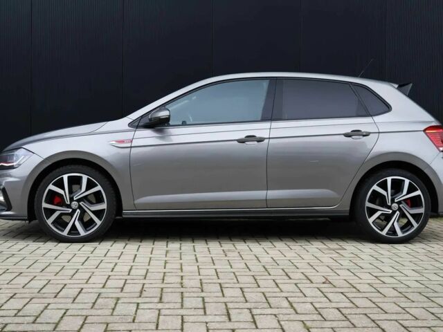 Серый Фольксваген Поло, объемом двигателя 2 л и пробегом 31 тыс. км за 5800 $, фото 2 на Automoto.ua