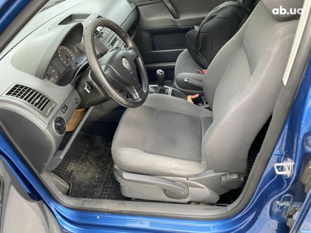 Синій Фольксваген Поло, об'ємом двигуна 1.4 л та пробігом 270 тис. км за 4560 $, фото 6 на Automoto.ua