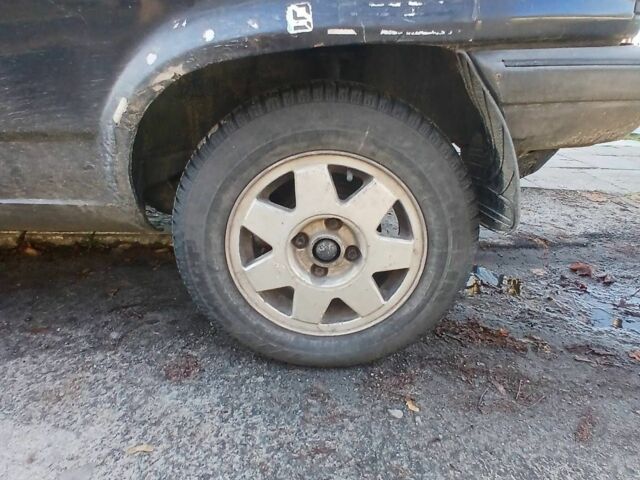 Синий Фольксваген Поло, объемом двигателя 1.3 л и пробегом 175 тыс. км за 750 $, фото 3 на Automoto.ua