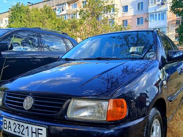 Синий Фольксваген Поло, объемом двигателя 1.3 л и пробегом 75 тыс. км за 1600 $, фото 11 на Automoto.ua