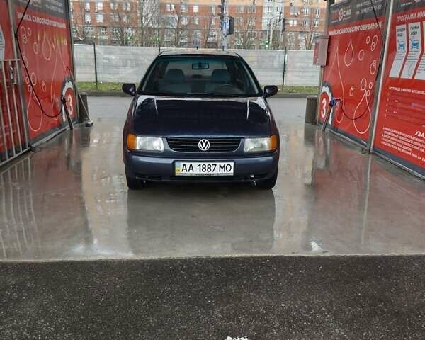 Синій Фольксваген Поло, об'ємом двигуна 1.4 л та пробігом 140 тис. км за 2200 $, фото 7 на Automoto.ua