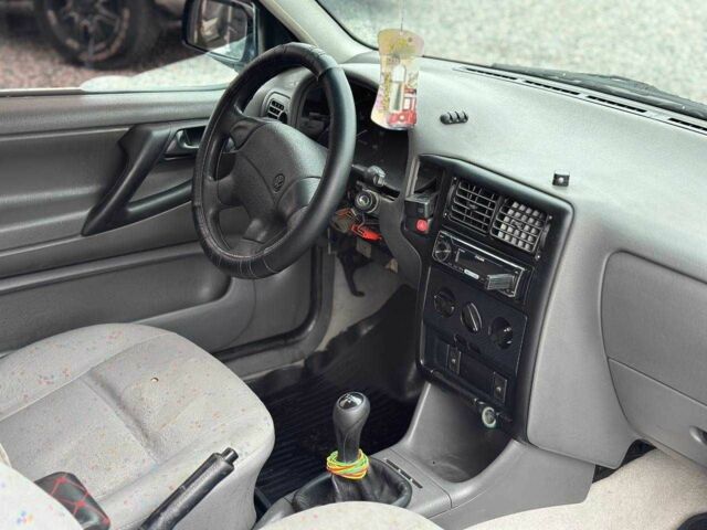 Синий Фольксваген Поло, объемом двигателя 1.4 л и пробегом 254 тыс. км за 1900 $, фото 6 на Automoto.ua