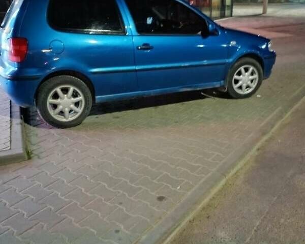 Синий Фольксваген Поло, объемом двигателя 1 л и пробегом 280 тыс. км за 2400 $, фото 8 на Automoto.ua