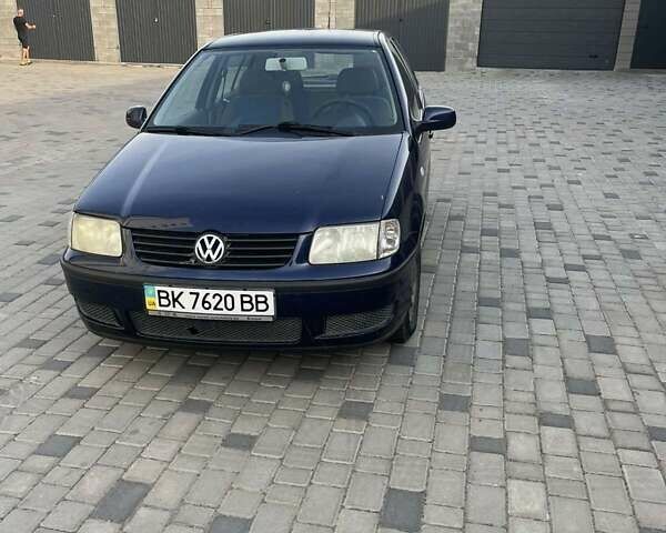 Синий Фольксваген Поло, объемом двигателя 1 л и пробегом 225 тыс. км за 2550 $, фото 9 на Automoto.ua