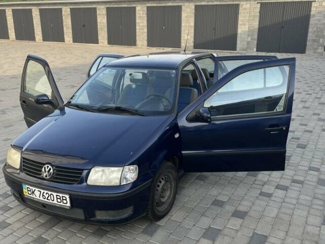 Синій Фольксваген Поло, об'ємом двигуна 1 л та пробігом 225 тис. км за 2300 $, фото 7 на Automoto.ua