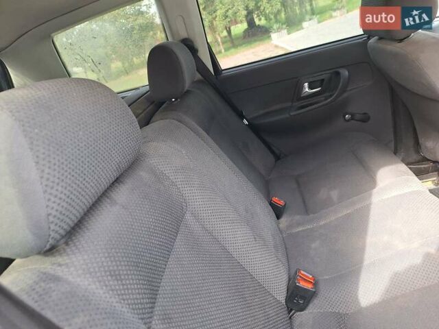 Синий Фольксваген Поло, объемом двигателя 1.4 л и пробегом 249 тыс. км за 2000 $, фото 23 на Automoto.ua