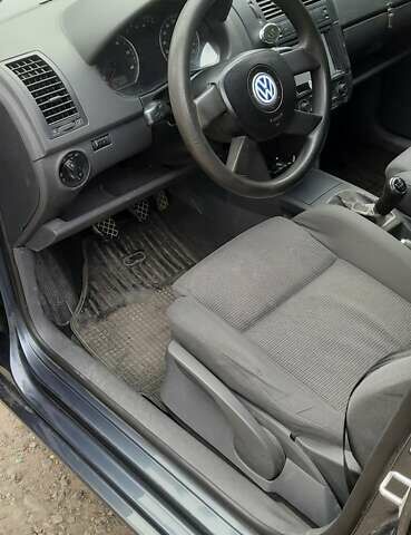 Синий Фольксваген Поло, объемом двигателя 1.4 л и пробегом 230 тыс. км за 3750 $, фото 6 на Automoto.ua