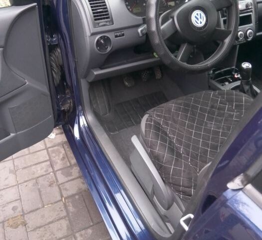 Синій Фольксваген Поло, об'ємом двигуна 1.2 л та пробігом 220 тис. км за 4300 $, фото 10 на Automoto.ua