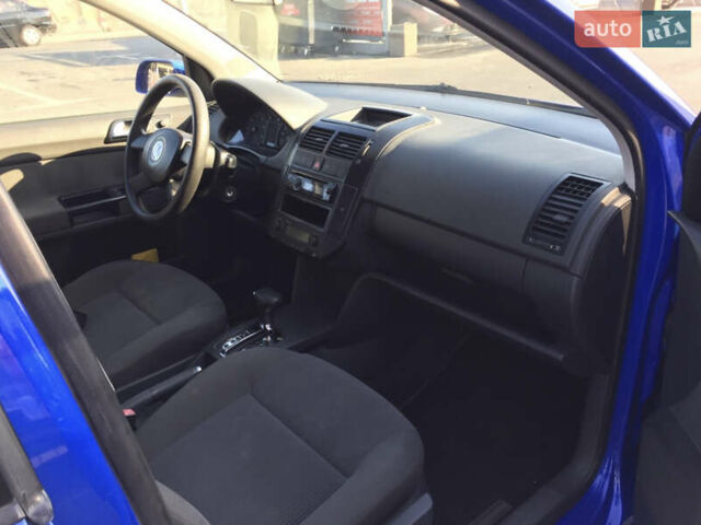 Синий Фольксваген Поло, объемом двигателя 1.39 л и пробегом 275 тыс. км за 3300 $, фото 18 на Automoto.ua