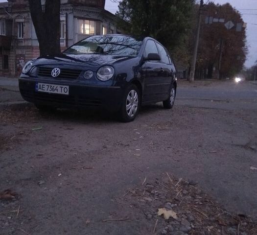 Синій Фольксваген Поло, об'ємом двигуна 1.2 л та пробігом 220 тис. км за 4300 $, фото 2 на Automoto.ua