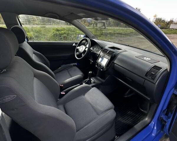 Синий Фольксваген Поло, объемом двигателя 1.2 л и пробегом 332 тыс. км за 3000 $, фото 6 на Automoto.ua