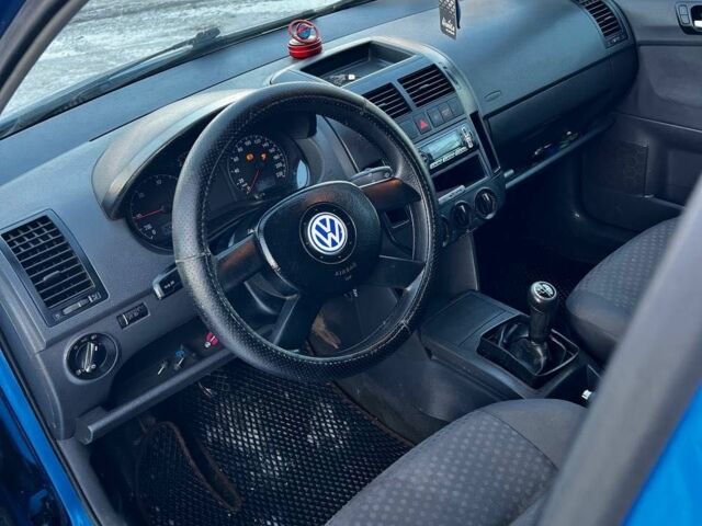 Синій Фольксваген Поло, об'ємом двигуна 1.4 л та пробігом 340 тис. км за 3100 $, фото 9 на Automoto.ua