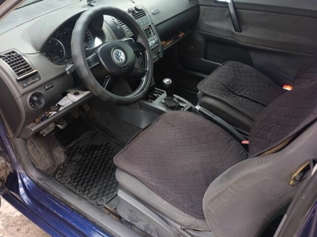 Синий Фольксваген Поло, объемом двигателя 2 л и пробегом 450 тыс. км за 1000 $, фото 5 на Automoto.ua