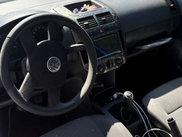 Синий Фольксваген Поло, объемом двигателя 1.2 л и пробегом 172 тыс. км за 3899 $, фото 11 на Automoto.ua