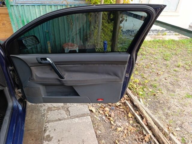 Синій Фольксваген Поло, об'ємом двигуна 2 л та пробігом 450 тис. км за 1000 $, фото 1 на Automoto.ua