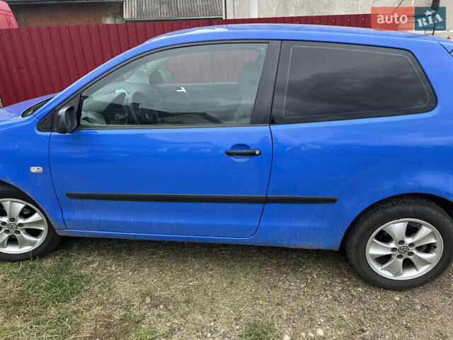 Синій Фольксваген Поло, об'ємом двигуна 1.4 л та пробігом 256 тис. км за 3299 $, фото 4 на Automoto.ua