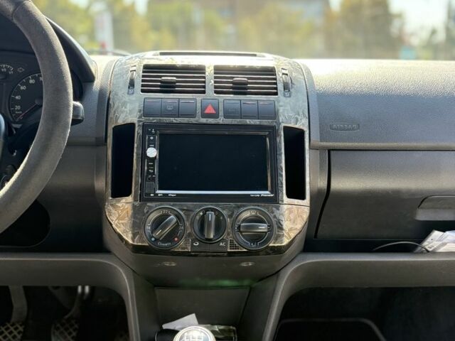 Синий Фольксваген Поло, объемом двигателя 1.2 л и пробегом 172 тыс. км за 3899 $, фото 10 на Automoto.ua