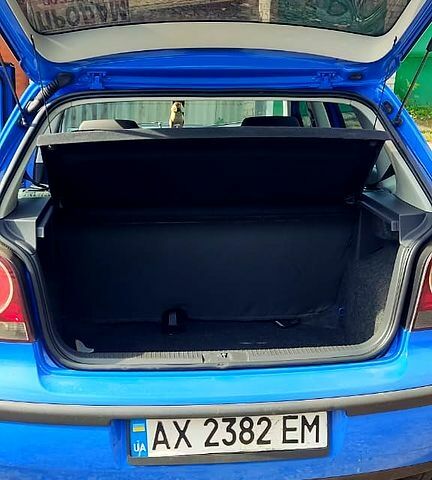 Синий Фольксваген Поло, объемом двигателя 1.2 л и пробегом 142 тыс. км за 4000 $, фото 6 на Automoto.ua