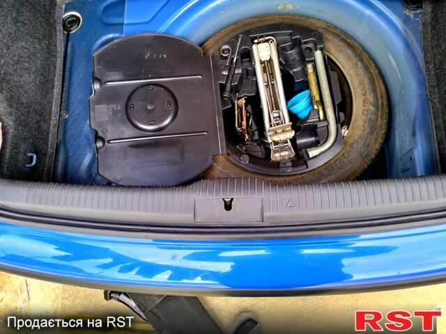 Синий Фольксваген Поло, объемом двигателя 1.4 л и пробегом 180 тыс. км за 3450 $, фото 10 на Automoto.ua