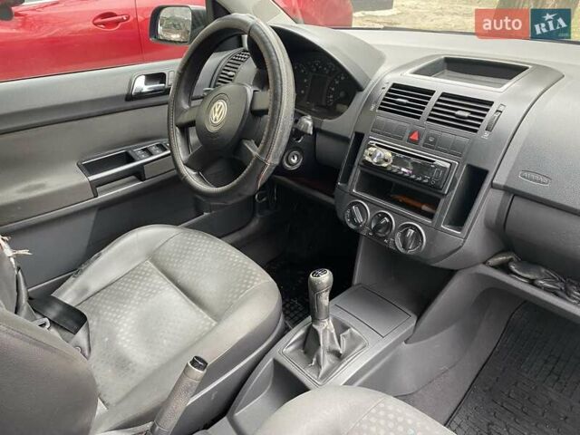 Синий Фольксваген Поло, объемом двигателя 1.39 л и пробегом 278 тыс. км за 4100 $, фото 3 на Automoto.ua
