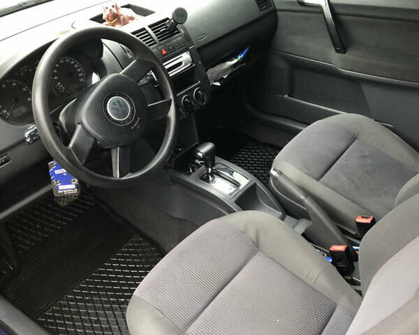 Синий Фольксваген Поло, объемом двигателя 1.39 л и пробегом 131 тыс. км за 4950 $, фото 7 на Automoto.ua