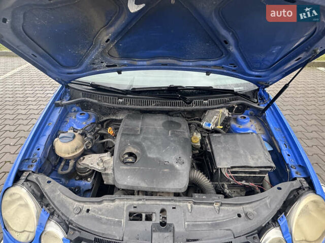 Синий Фольксваген Поло, объемом двигателя 1.2 л и пробегом 272 тыс. км за 2450 $, фото 18 на Automoto.ua