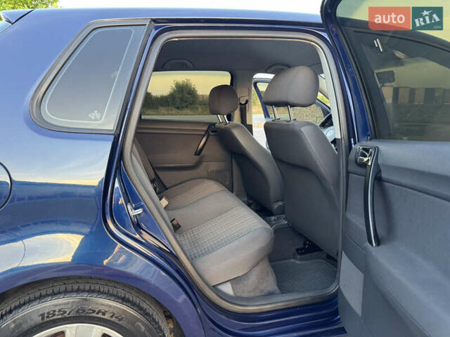 Синій Фольксваген Поло, об'ємом двигуна 1.2 л та пробігом 201 тис. км за 3999 $, фото 32 на Automoto.ua