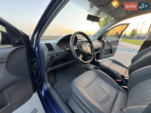 Синій Фольксваген Поло, об'ємом двигуна 1.2 л та пробігом 201 тис. км за 3999 $, фото 35 на Automoto.ua